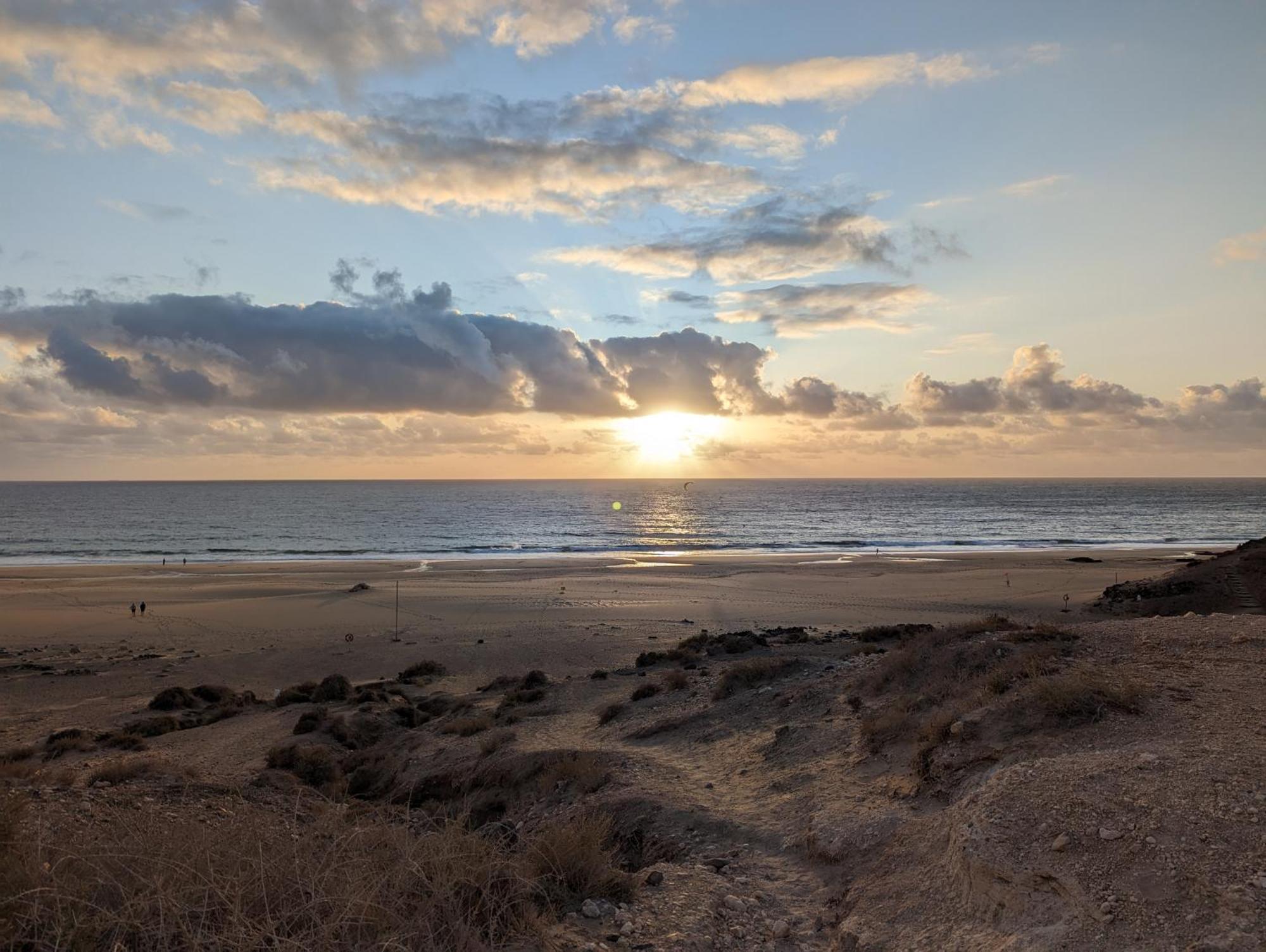 Villa Sunrise Surf House, Big Garden, Hot Tub, Parking, Super-Fast Free Wi-Fi Corralejo Esterno foto